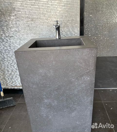 Раковина из керамогранита