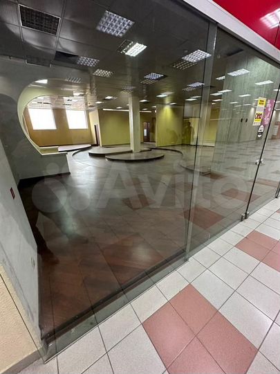 Сдам торговое помещение, 189.9 м²