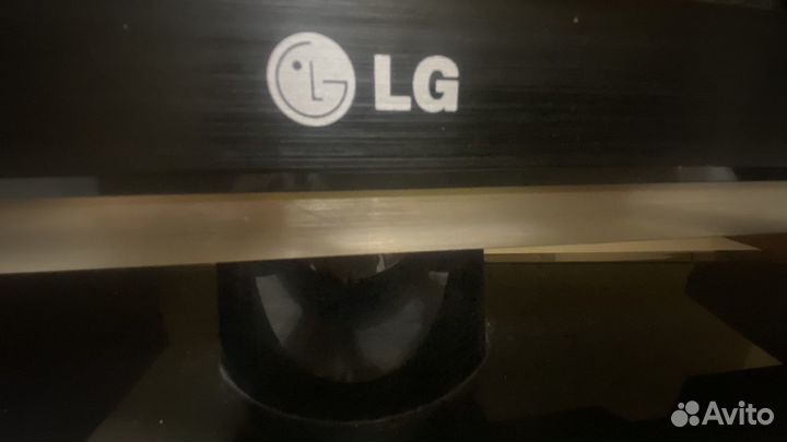 Телевизор LG 42LM580T