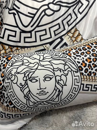 Белье постельное от Versace