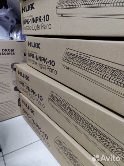 Nux Cherub NPK-10-RD Цифровое пианино, красное