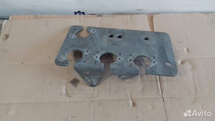 Кронштейн розеток под прицеп Man Tgx