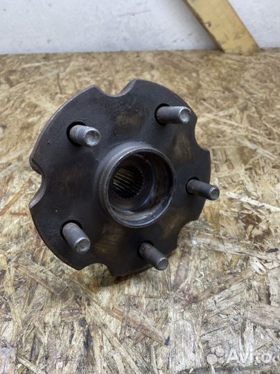 Ступица задняя Toyota Alphard agh35 4wd