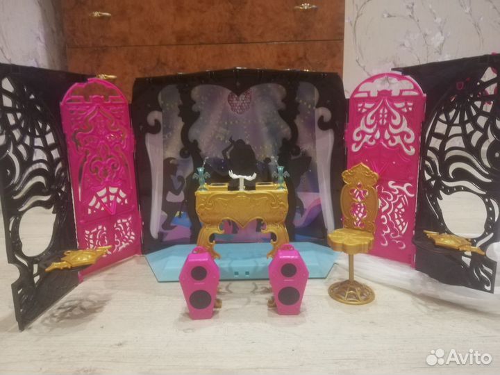 Диджейская установка для монстряшек