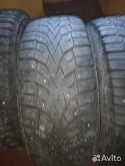 Gislaved NordFrost 100 205/60 R16 и 215/55 R16
