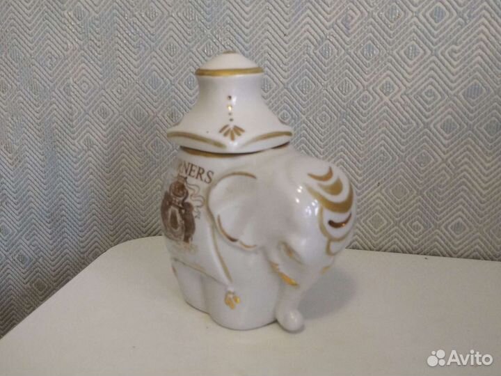 Слоник для хранения чая