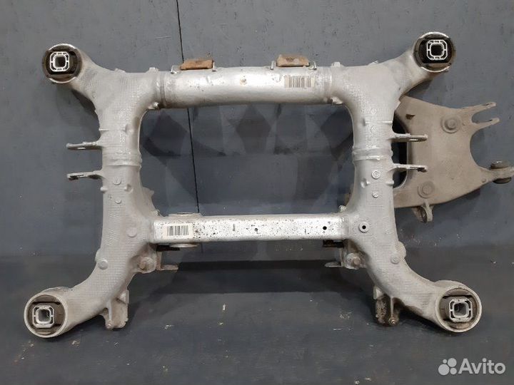 Подрамник задний Bmw 550Ix F10 N63 2010