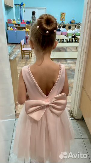 Нежное платье для девочки