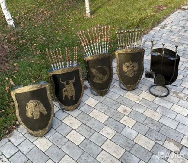 Подставка под шампуры Щит