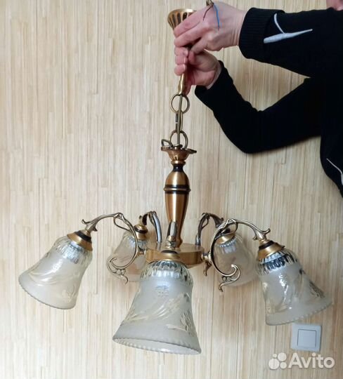 Две люстры Италия, Югославия