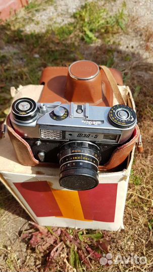 Фотоаппарат со вспышкой