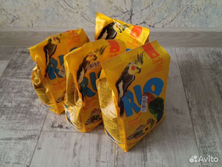 Корм Рио для средних попугаев