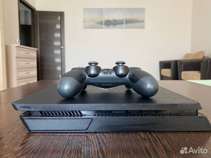 Sony PS4 slim