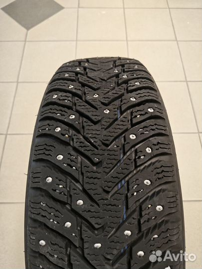 Nokian Tyres Hakkapeliitta 8 185/65 R15 92T