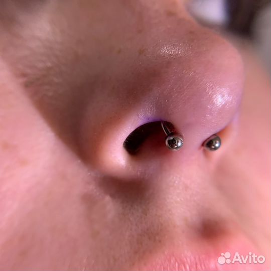 Модель на пирсинг