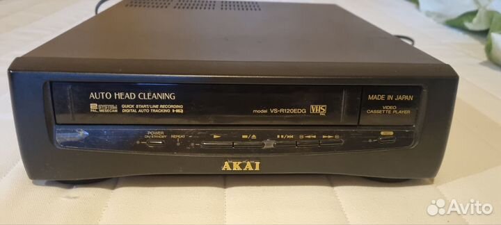 Видеомагнитофон akai