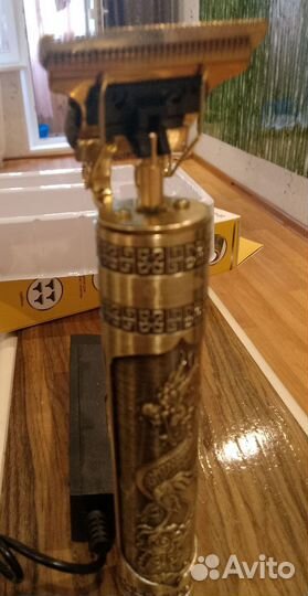 Триммер для бороды и усов