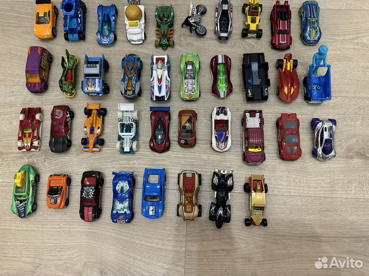 Машинки Hot wheels