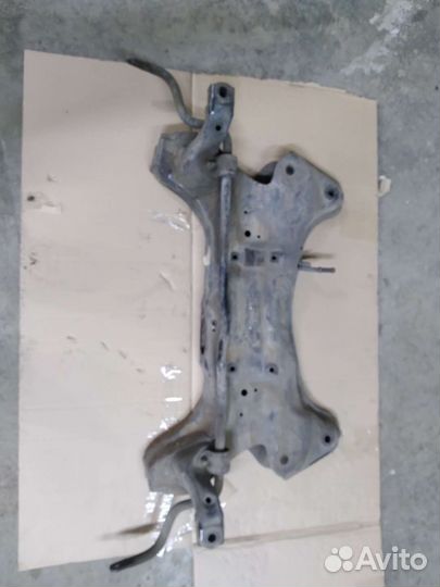 Балка подрамник Kia rio 3