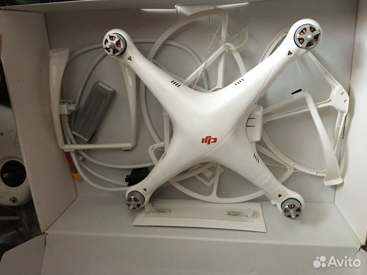 Квадрокоптер dji phantom