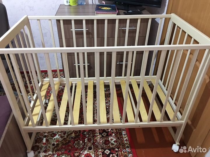 Детская кроватка