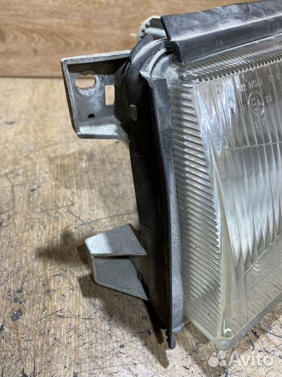 Фара левая Skoda Octavia Tour дорест 141802