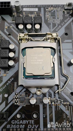 Материнская плата с процессором i7-8700
