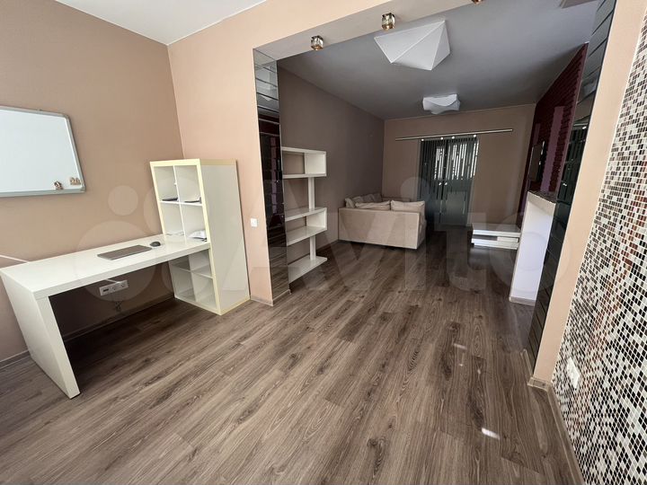 2-к. квартира, 59 м², 4/19 эт.