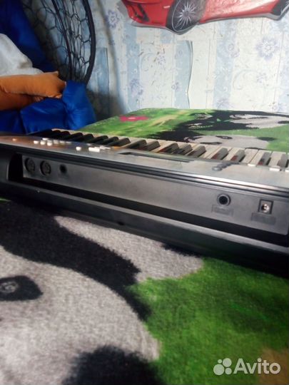 Синтезатор Yamaha PSR-R200