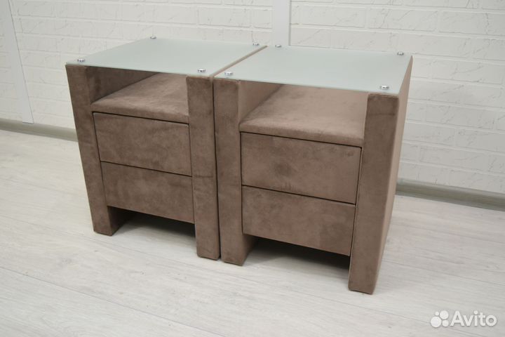 Прикроватные тумбы