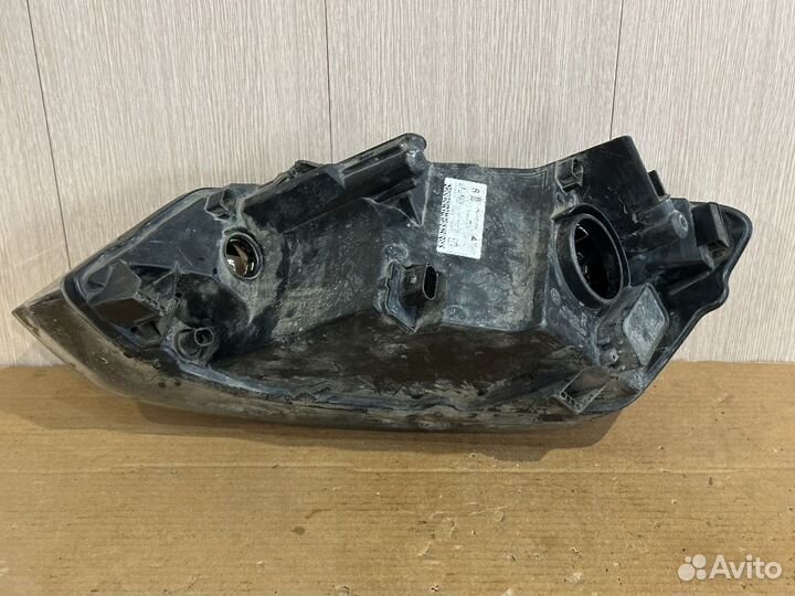 Фара правая левая Volkswagen Polo 5 дефект