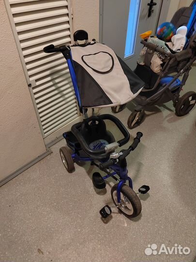 Детский велосипед с родительской ручкой