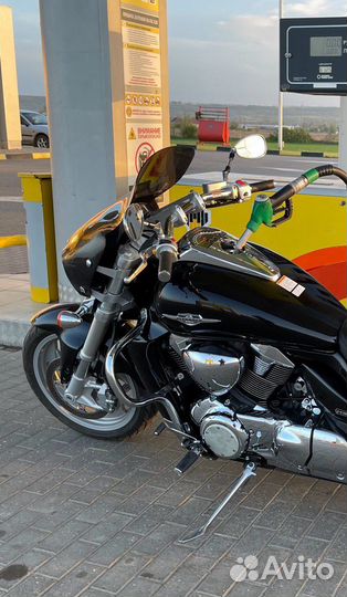 Suzuki boulevard m109r intruder