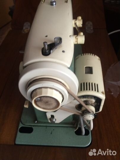 Швейная машинка Веритас