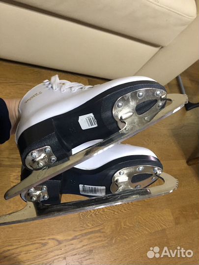 Коньки фигурные