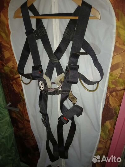 Альпинистское снаряжение, обвязка