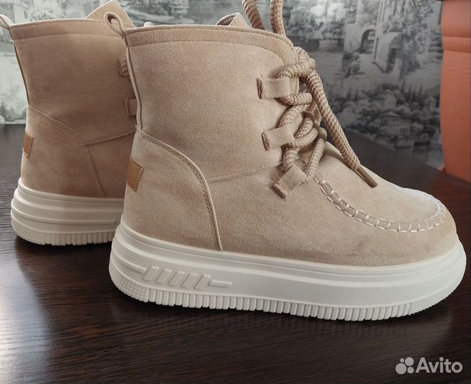 Продам зимние ботинки