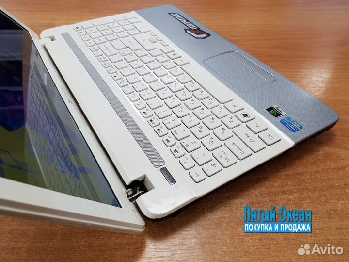 Ноутбук Packard Bell 15, Core i3 2310, GeForce 1Gb