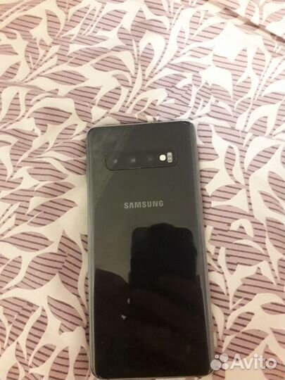 Samsung Galaxy S10, 8/128 ГБ