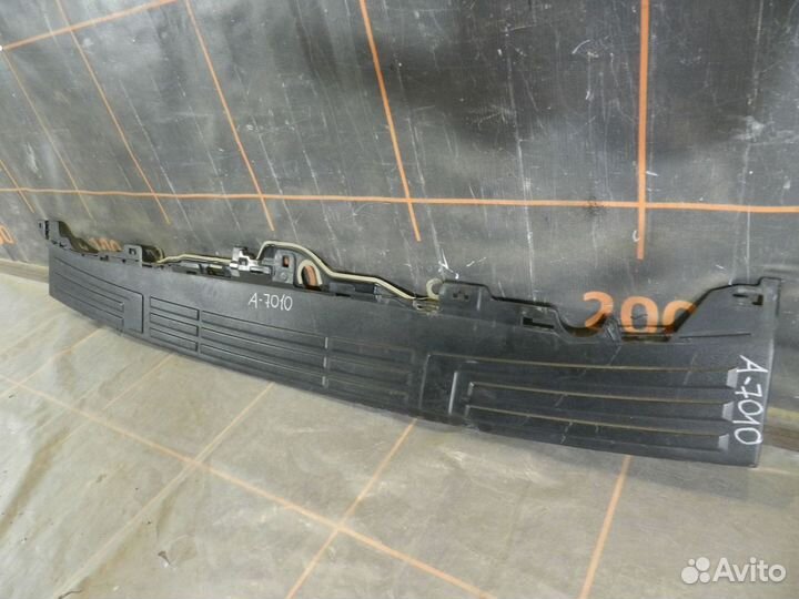 Накладка бампера - Toyota Land Cruiser Prado 150