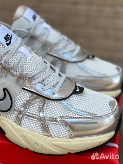 Кроссовки Nike run v2k