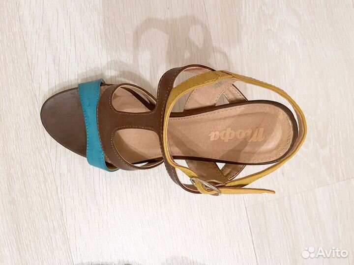 Босоножки женские тофа