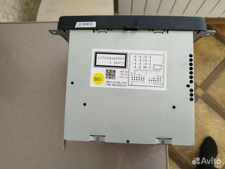 Штатная магнитола наVolkswagen Tiguan 2.0AT, 2012