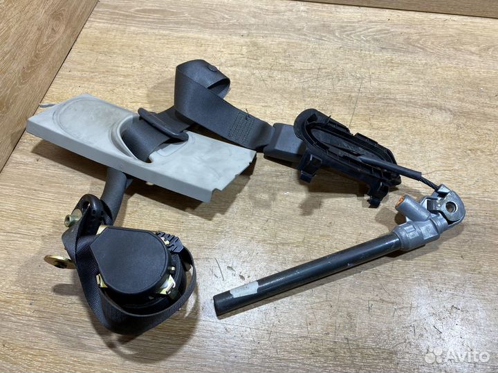 Ремень безопасности левый Renault Scenic 2 190973