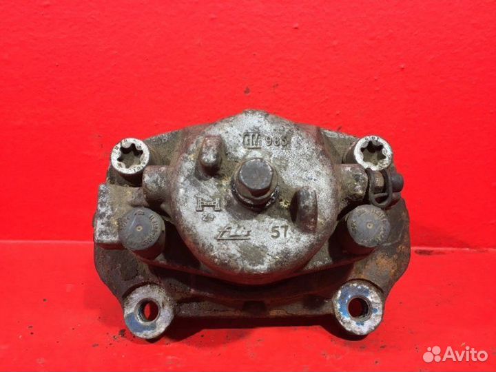 Суппорт передний правый Opel Vectra C 2005