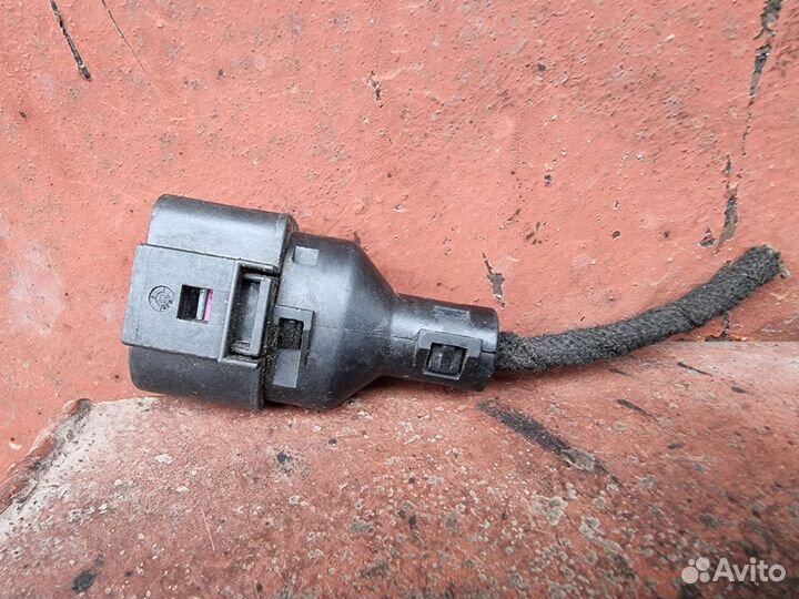 Разъём (фишка) Vag 1J0973715