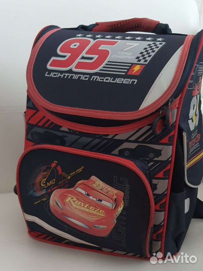 Школьный рюкзак