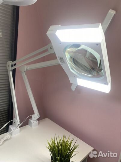 Бестеневая лампа-лупа 9002Led