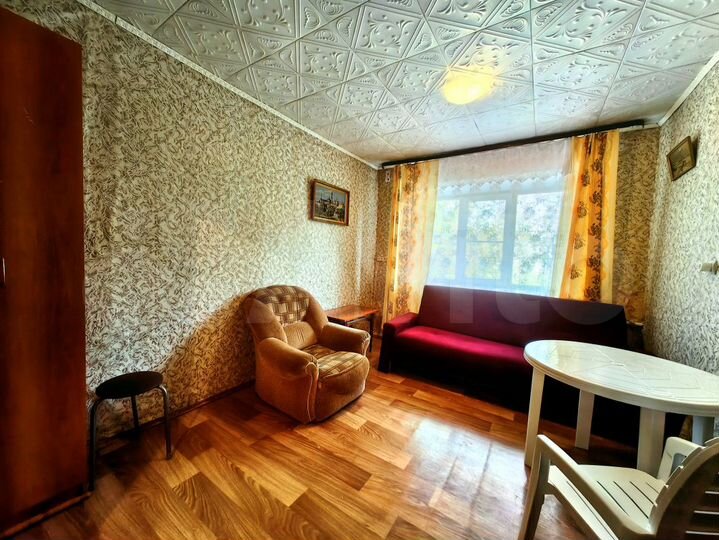 Комната 12,7 м² в 5-к., 1/4 эт.