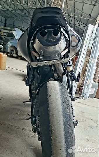 Honda cbr 1000rr fireblade